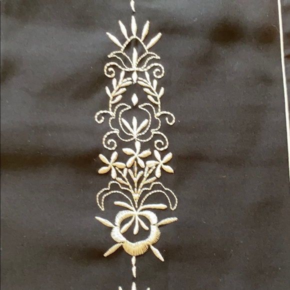 Embroidered skirt Ann Taylor Loft and 14p - Picture 3 of 4